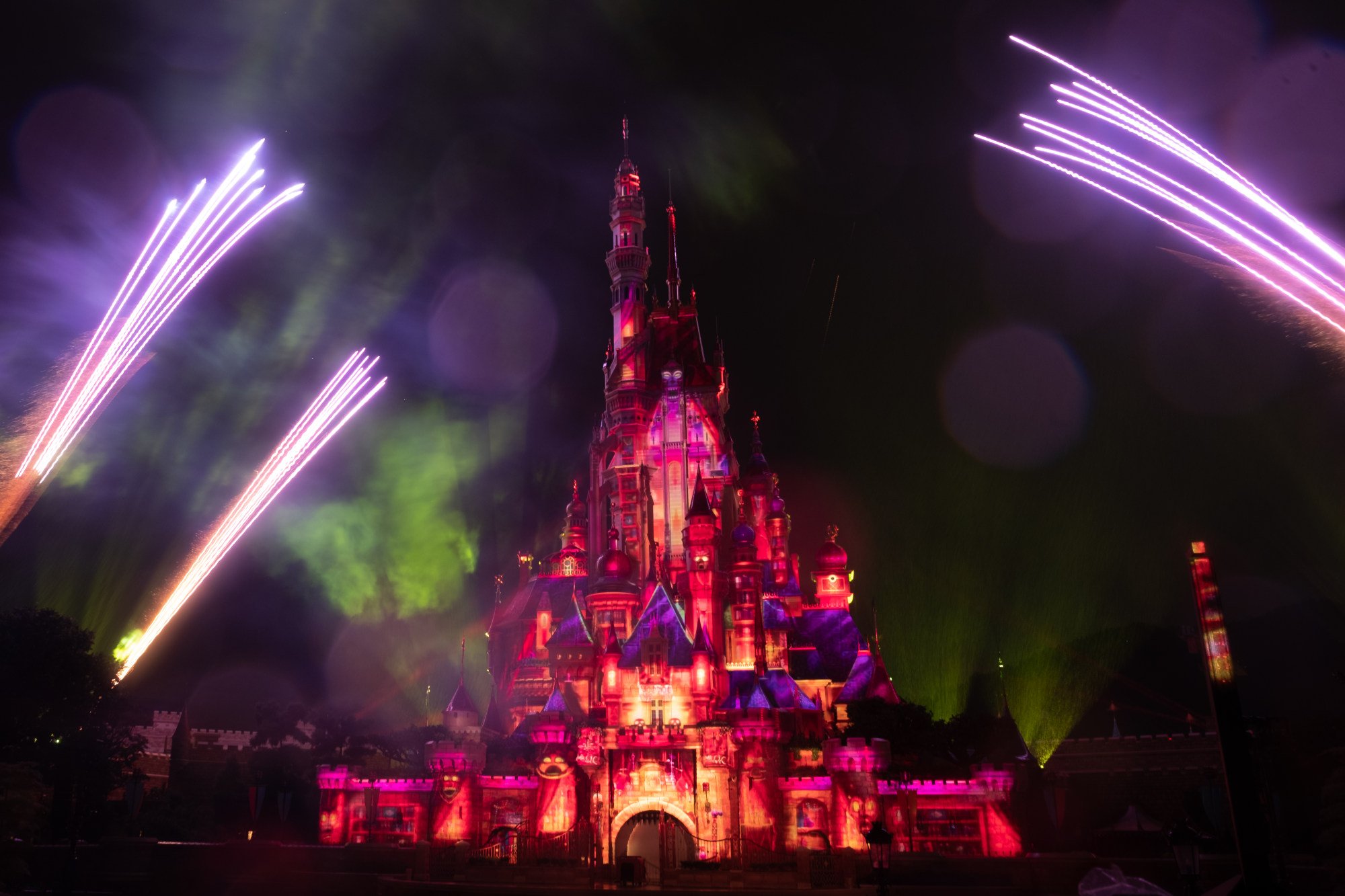 Hong Kong Disneyland launches new fireworks show featuring lasers