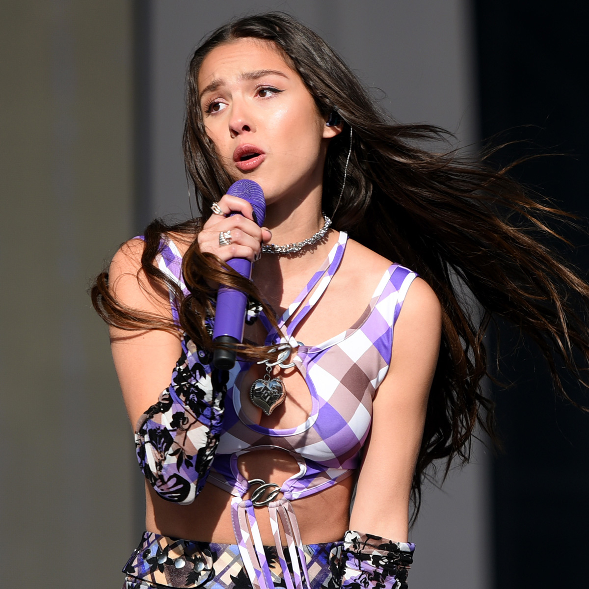 Olivia Rodrigo Dedicates Song Onstage to Supreme Court Justices Who Voted to Overturn Roe v. Wade