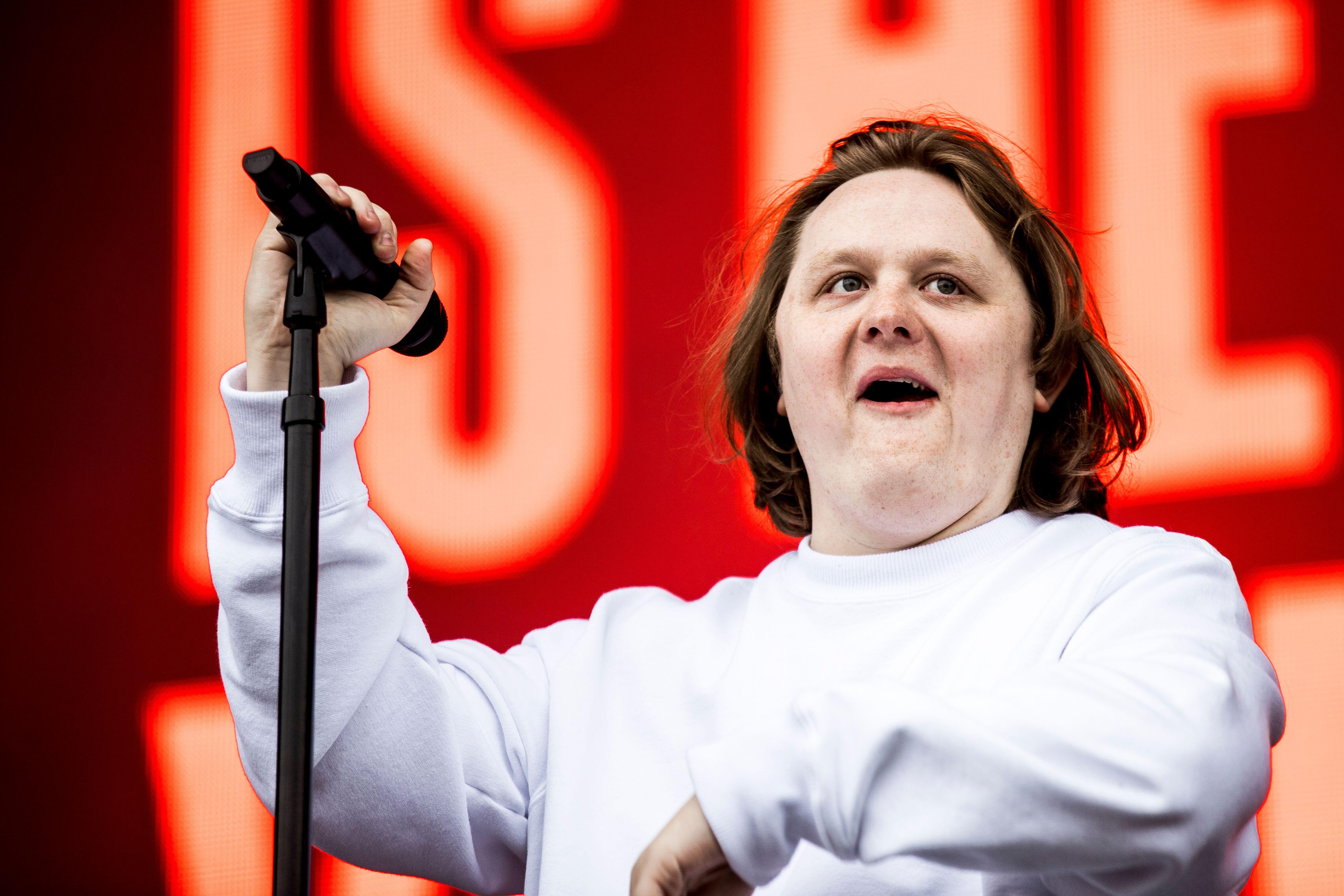 Lewis Capaldi Fans Think He Should Do ‘Stand Up’ After X-Rated Admission At Gig