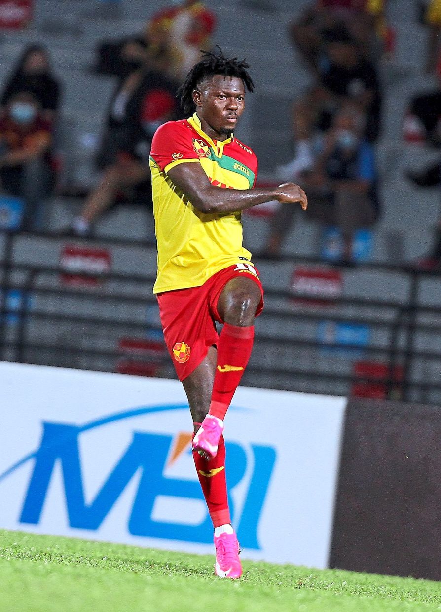 Selangor defender Yazan armed to put the shackles on Olusegun