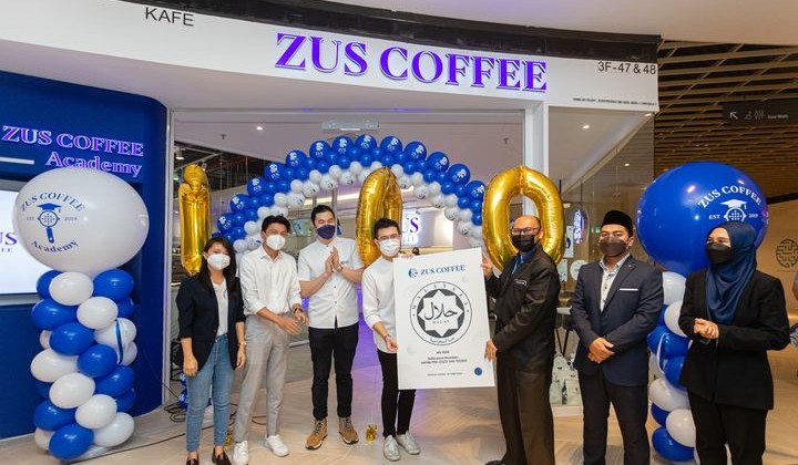 ZUS Coffee Welcomes Their 100th Store & First Coffee Academy In Tropicana Gardens Mall