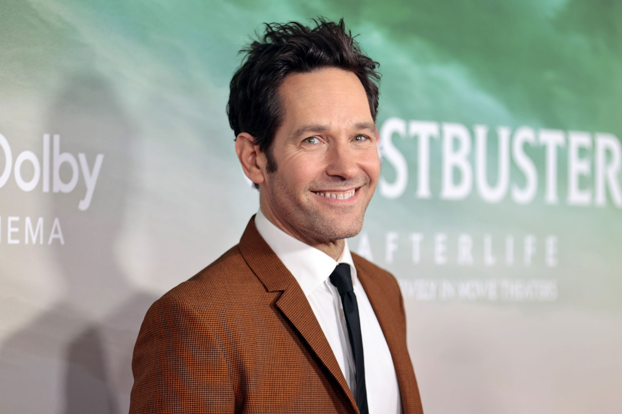 Paul Rudd becomes real-life superhero for 12-year-old whose classmates refused to sign his yearbook