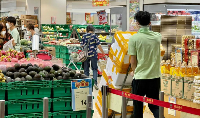 澳门爆疫｜澳门政府再拨款百亿元 援助疫下受影响市民