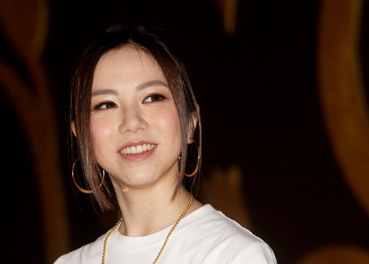 HK singer G.E.M. surprises fan with news of comeback album after 6-month hiatus