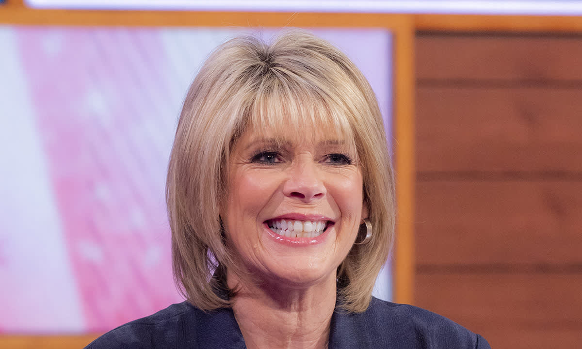 Ruth Langsford films inside Hollywood-worthy walk-in wardrobe