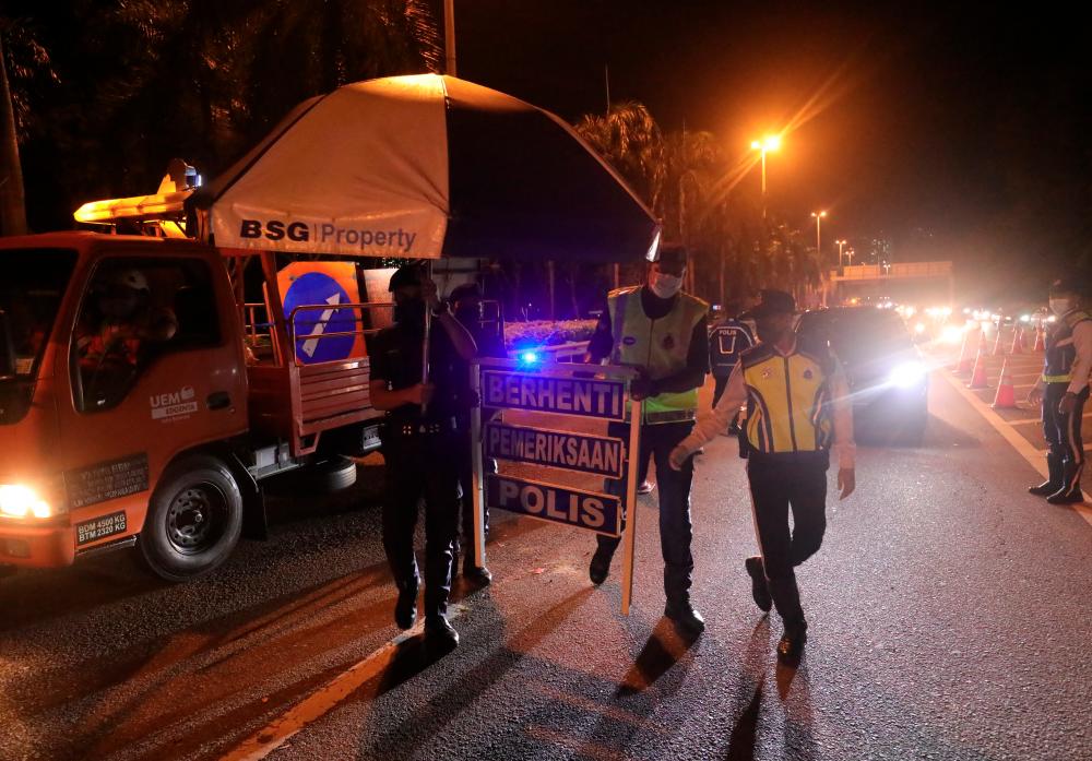 Cop hurt in Butterworth hit-and-run accident