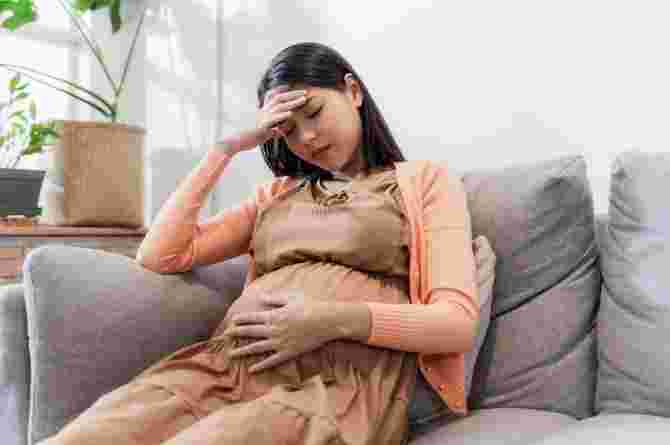 dizziness-while-pregnant-causes-management-and-prevention-nestia