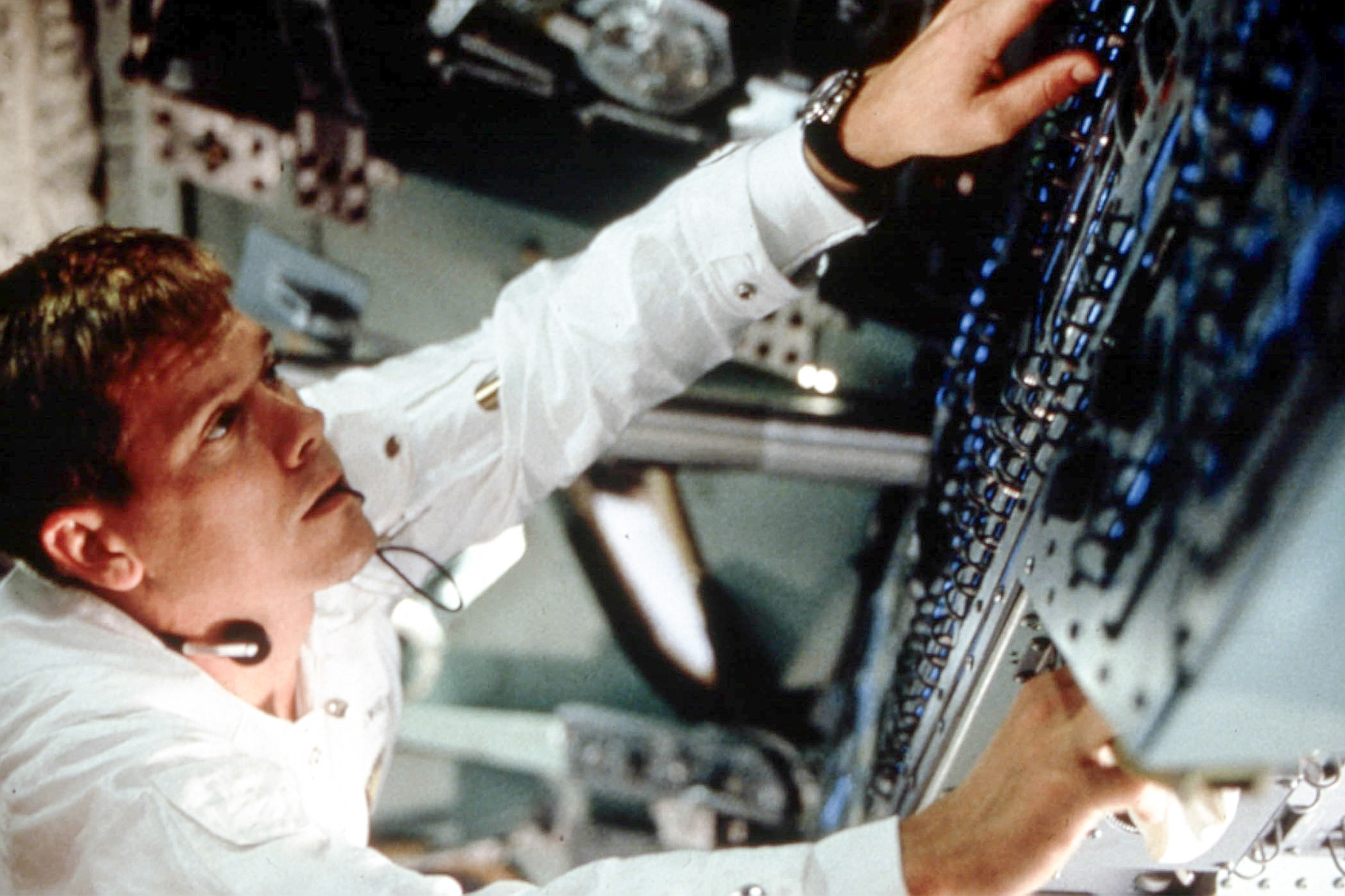 Kevin Bacon was puked on by a cameraman while making Apollo 13