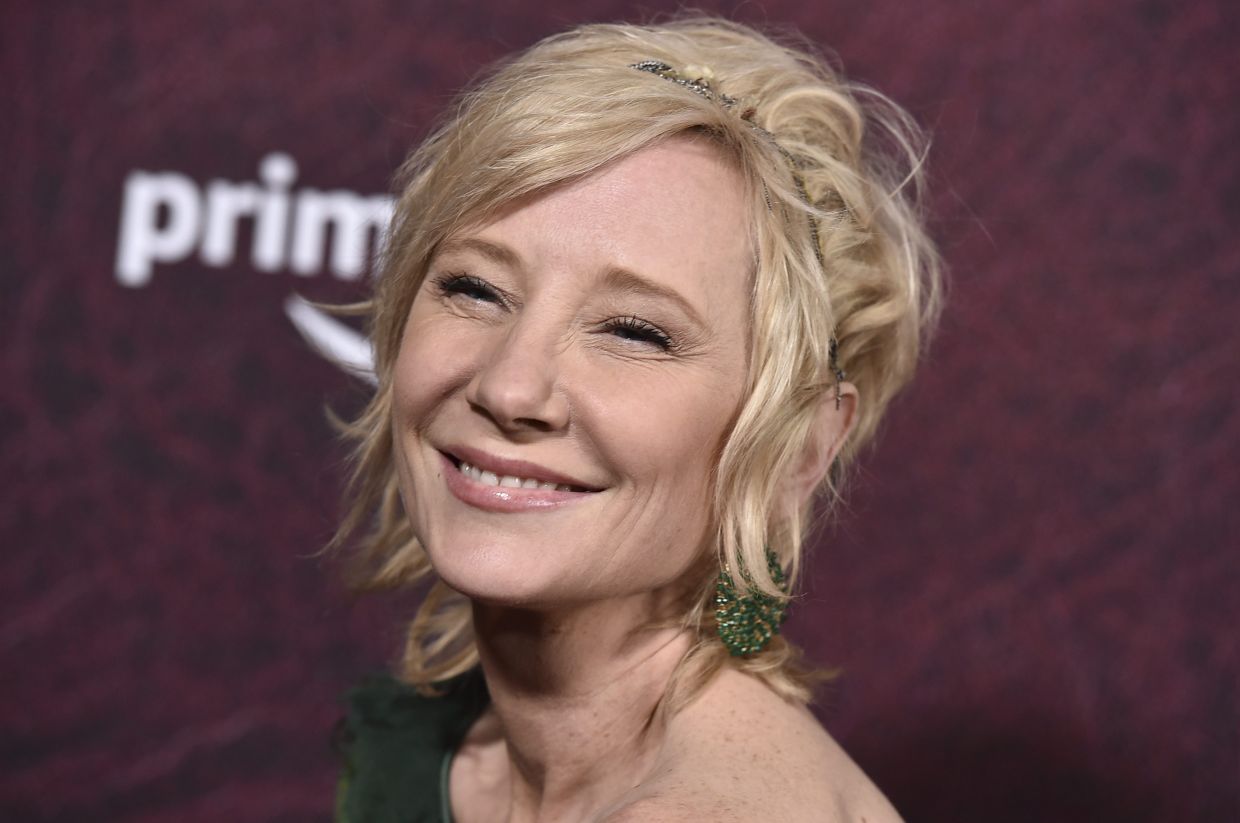 Actress Anne Heche stable, lucky to be alive after fiery car crash