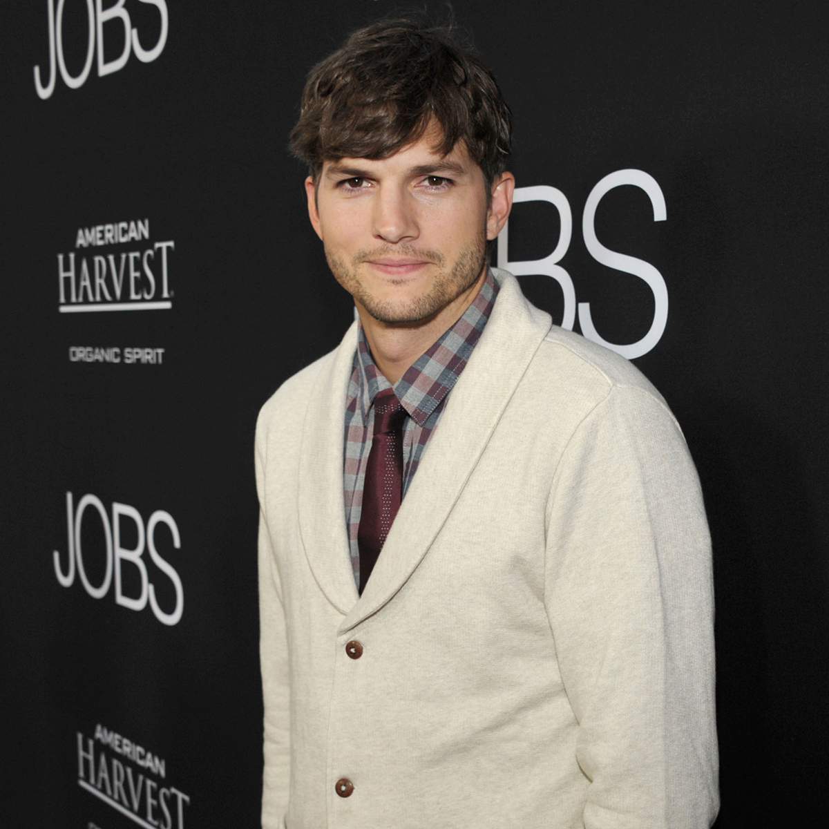 Ashton Kutcher's Vasculitis Diagnosis: What to Know About His Autoimmune Disorder