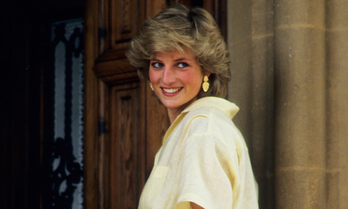 Princess Diana's final resting place looks beautifully mystical in new photo