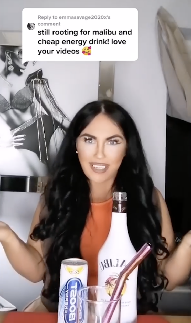 Professional partier gets paid to down pints every night | Nestia