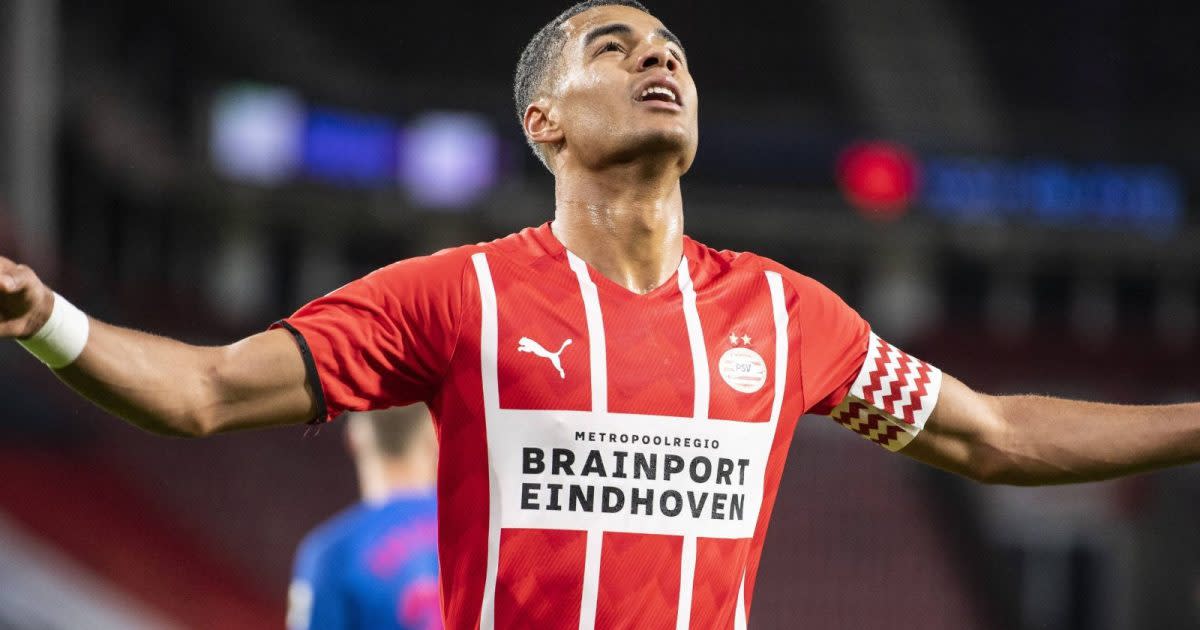 Manchester United to bid £34m for Dutch winger who is ‘far cheaper alternative’ to Antony