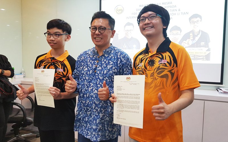 Malaysian chess champions return to praise and recognition