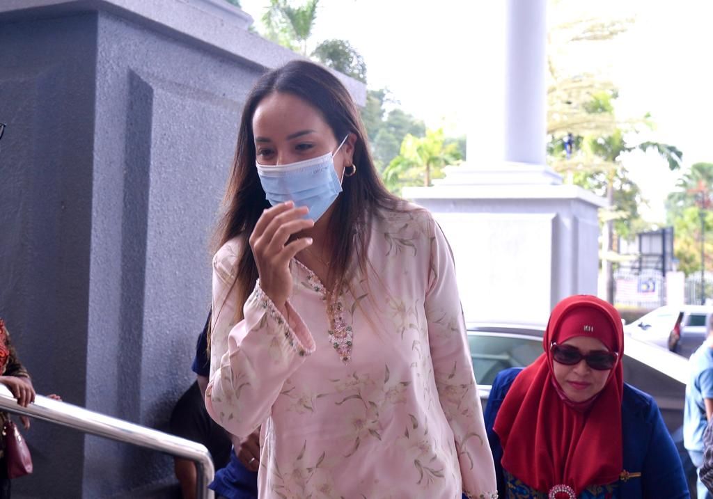 Najib's daughter says former premier adapting to new routine