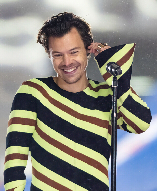 Harry Styles’ Acting In A Newly Released Clip From “Don’t Worry Darling ...