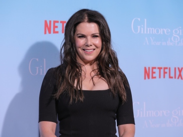 Gilmore Girls Star Lauren Graham Snagged a Historic Mansion Previously Owned By Another A-List TV Star — See the Photos!