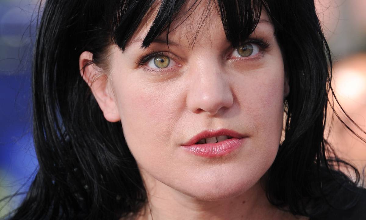 Pauley Perrette Reminds Fans Of Her Singing Talents As She Reveals Upsetting Backstory Behind 2245