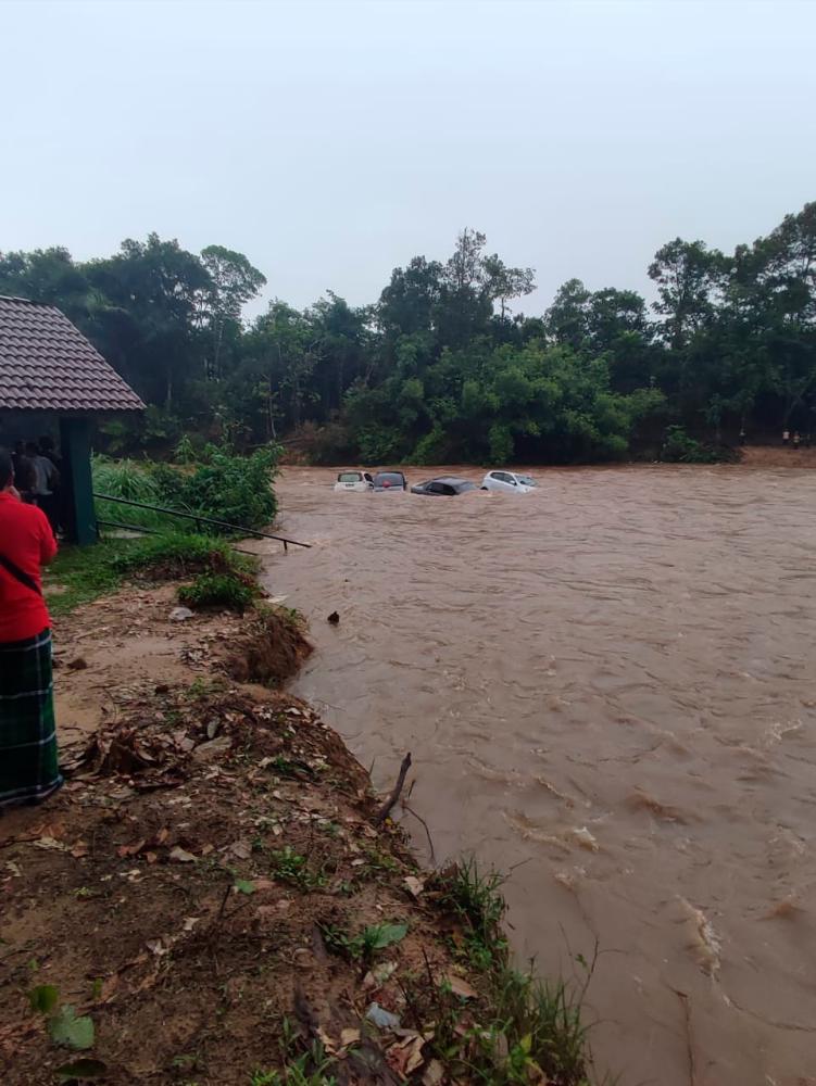 32 trapped in Lata Ulu Kasar water surge incident