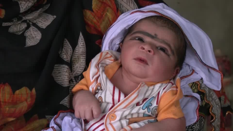 Pregnant pakistanis face risky journey to give birth