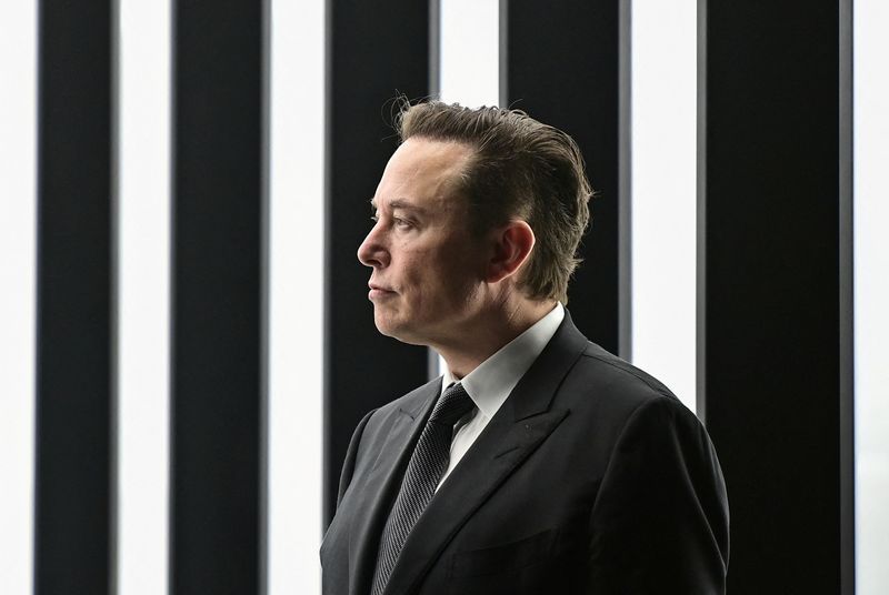 Elon Musk faces skeptics as Tesla gets ready to unveil 'Optimus' robot