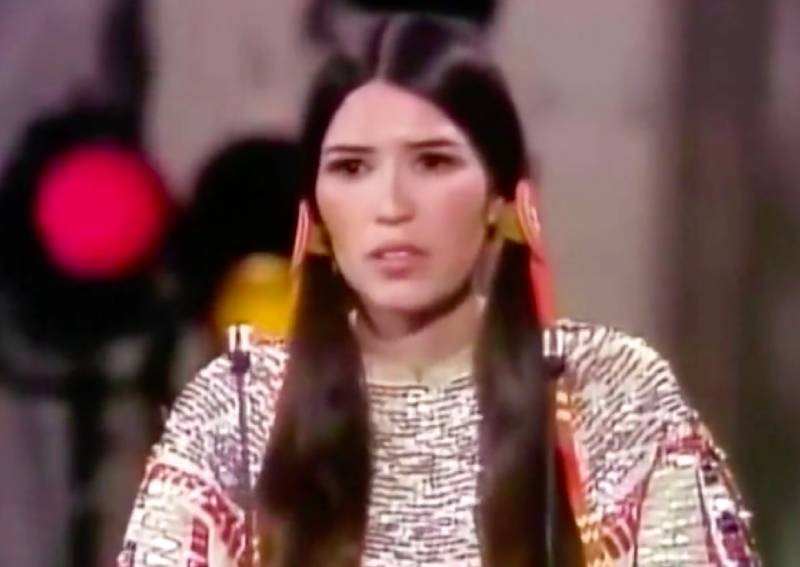 Sacheen Littlefeather formally accepts The Academy's apology after being heckled at 1973 Oscars