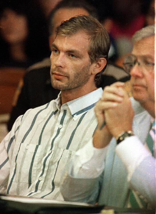 Side by side footage shows Netflix Jeffrey Dahmer’s victim’s sister and ...