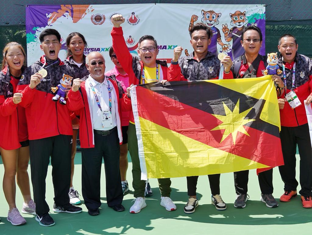 Men’s doubles gold brings joy to Sarawak’s Sukma tennis team