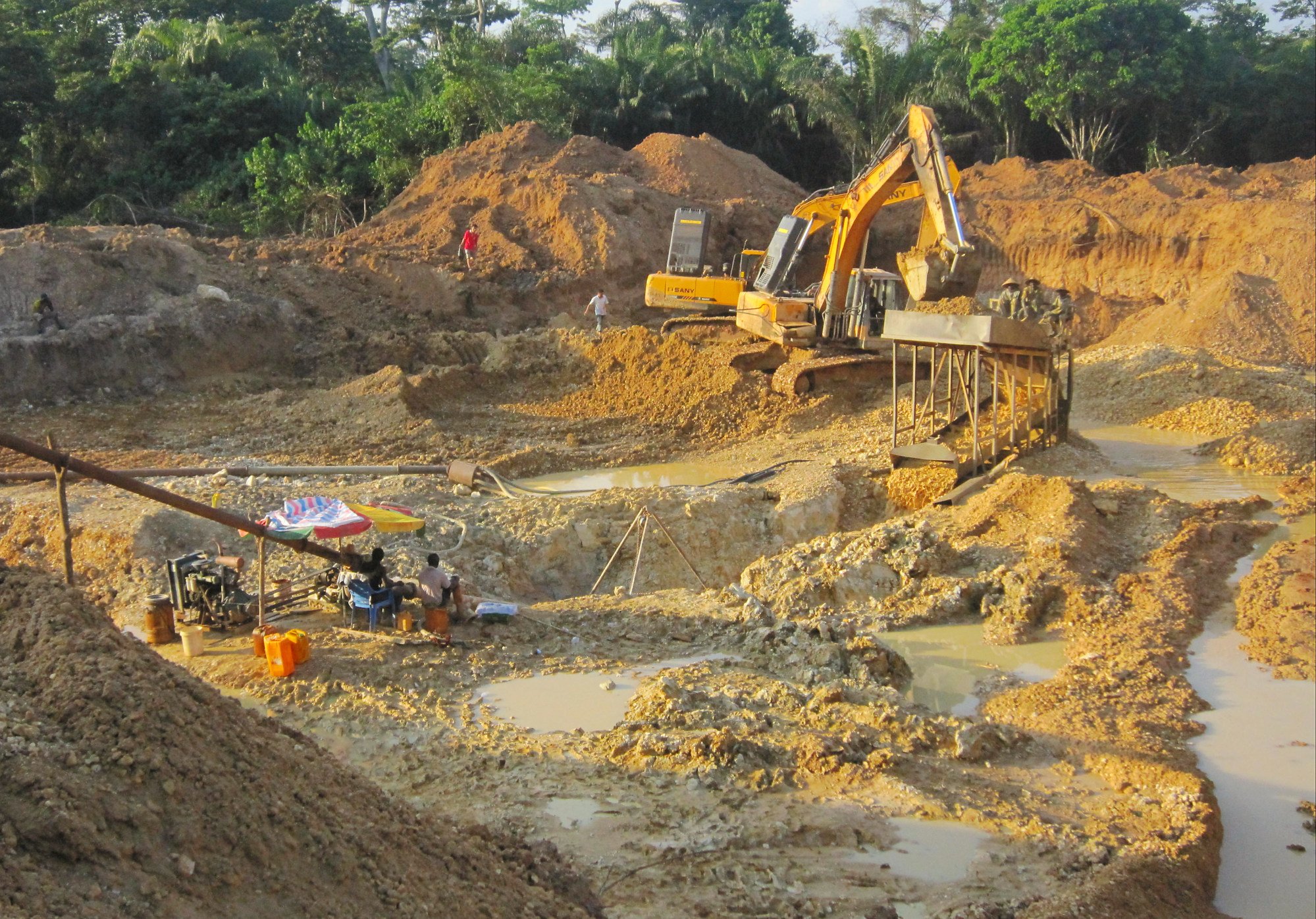 The case of the reappearing Chinese gold miner gripping Ghana