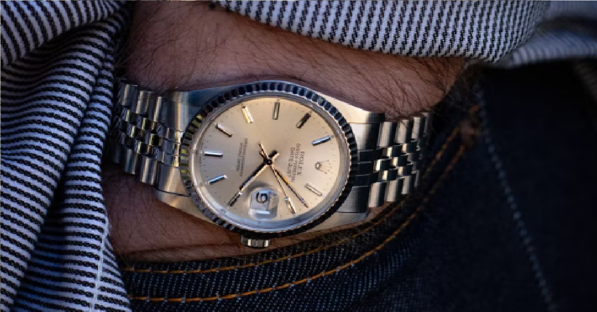 MAN TELLS FRIEND TO “GO DIE” AFTER HE ACCUSED HIM OF WEARING A FAKE ROLEX
