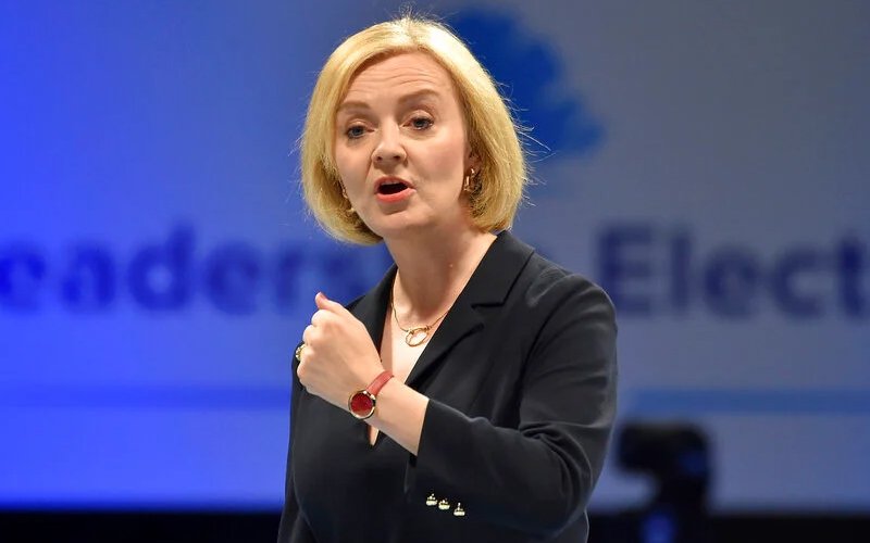 ‘I’m a fighter, not a quitter’, says Liz Truss