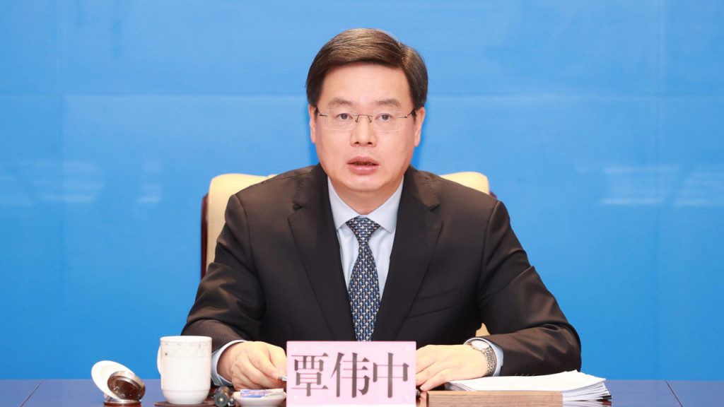 二十大｜深圳书记晋身中委料升官 市长覃伟中候补中委有望成「一哥」