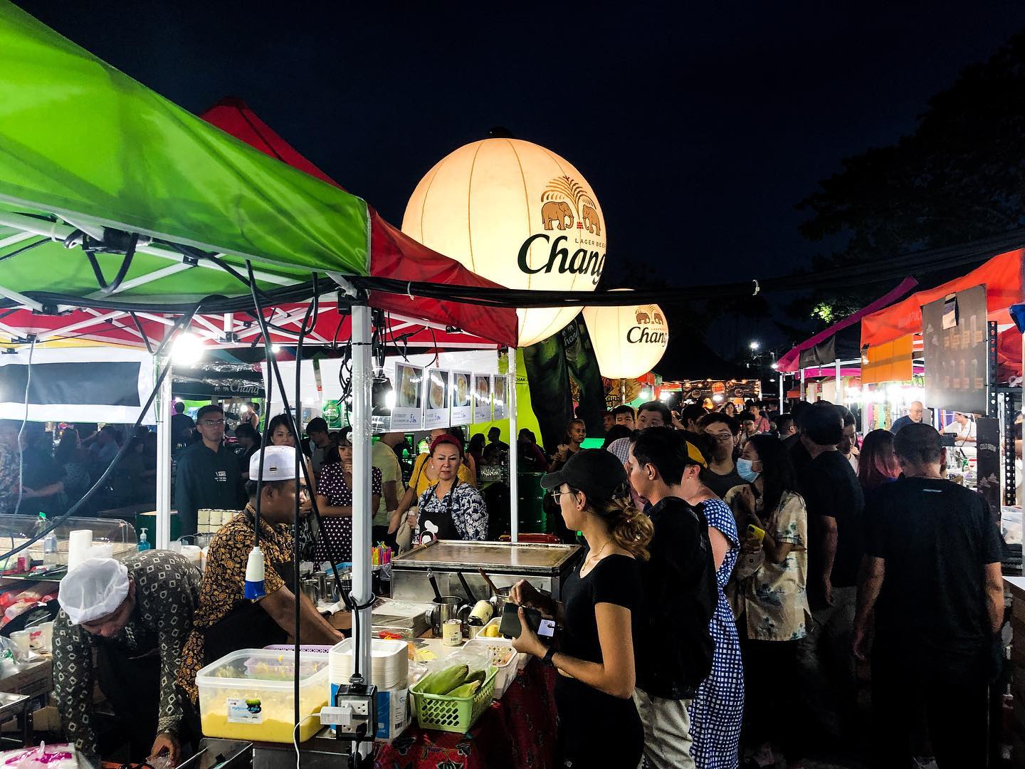 Shop, Eat, and Enjoy Thai Vibes at Chatuchak Singapore Night Market in Turf City