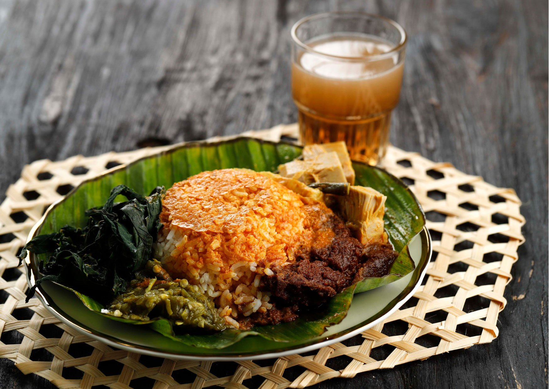 One Punggol Hawker Centre Opened With Popular Stalls Like Whampoa Nasi Lemak & Eng Kee Chicken Wings