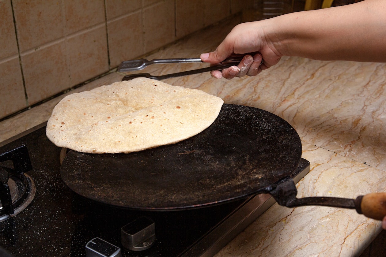 WOMAN LIVES IN FEAR AS HUSBAND ATTITUDE FLIP FASTER THAN ROTI PRATA