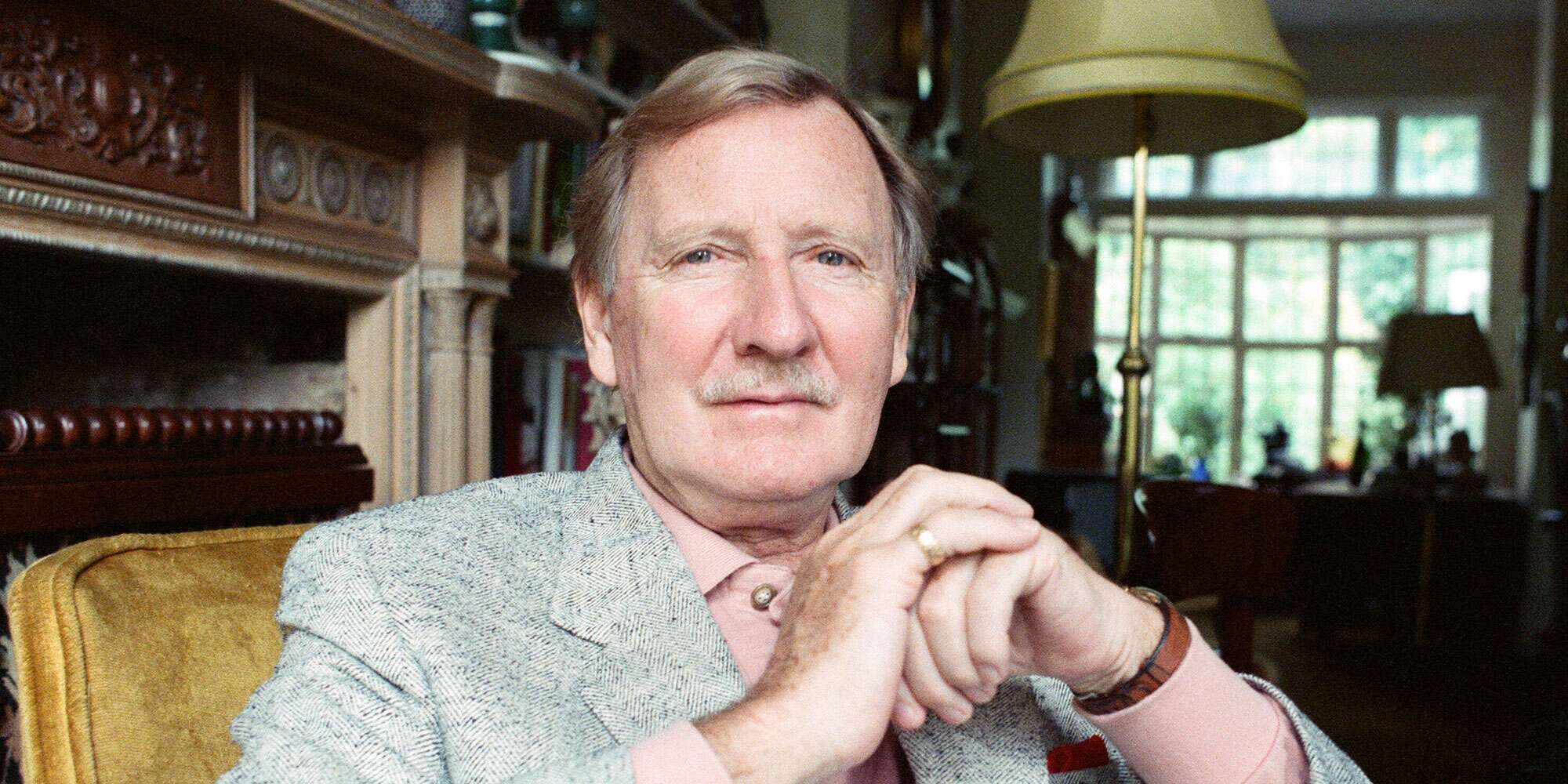 Leslie Phillips, Carry On actor and voice of Sorting Hat in Harry Potter, dies at 98