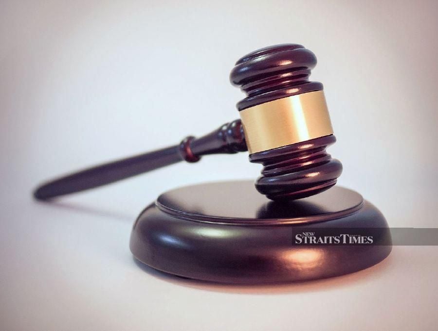 Bangladeshi college student fined RM5k for molesting American woman on LRT