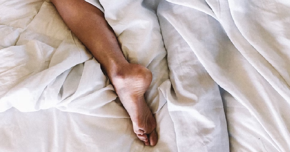 WIFE FOUND OUT CROSSDRESSING HUSBAND “PLAY” WITH OTHER MEN OUTSIDE