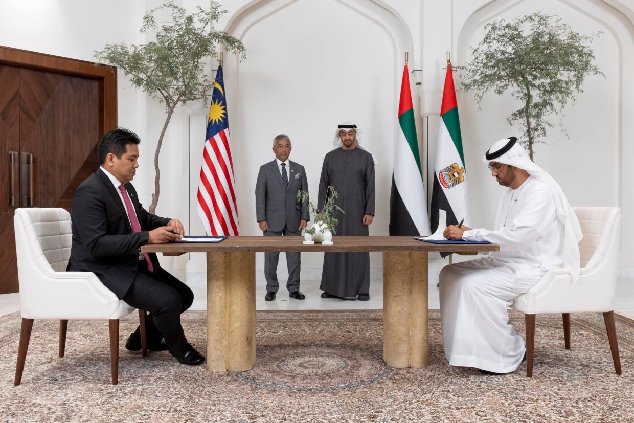 King witnesses historic signing of PETRONAS, ADNOC deal to explore unconventional Abu Dhabi onshore block