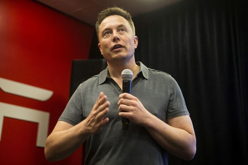 Musk says wise to avoid margin loans during macroeconomic risks