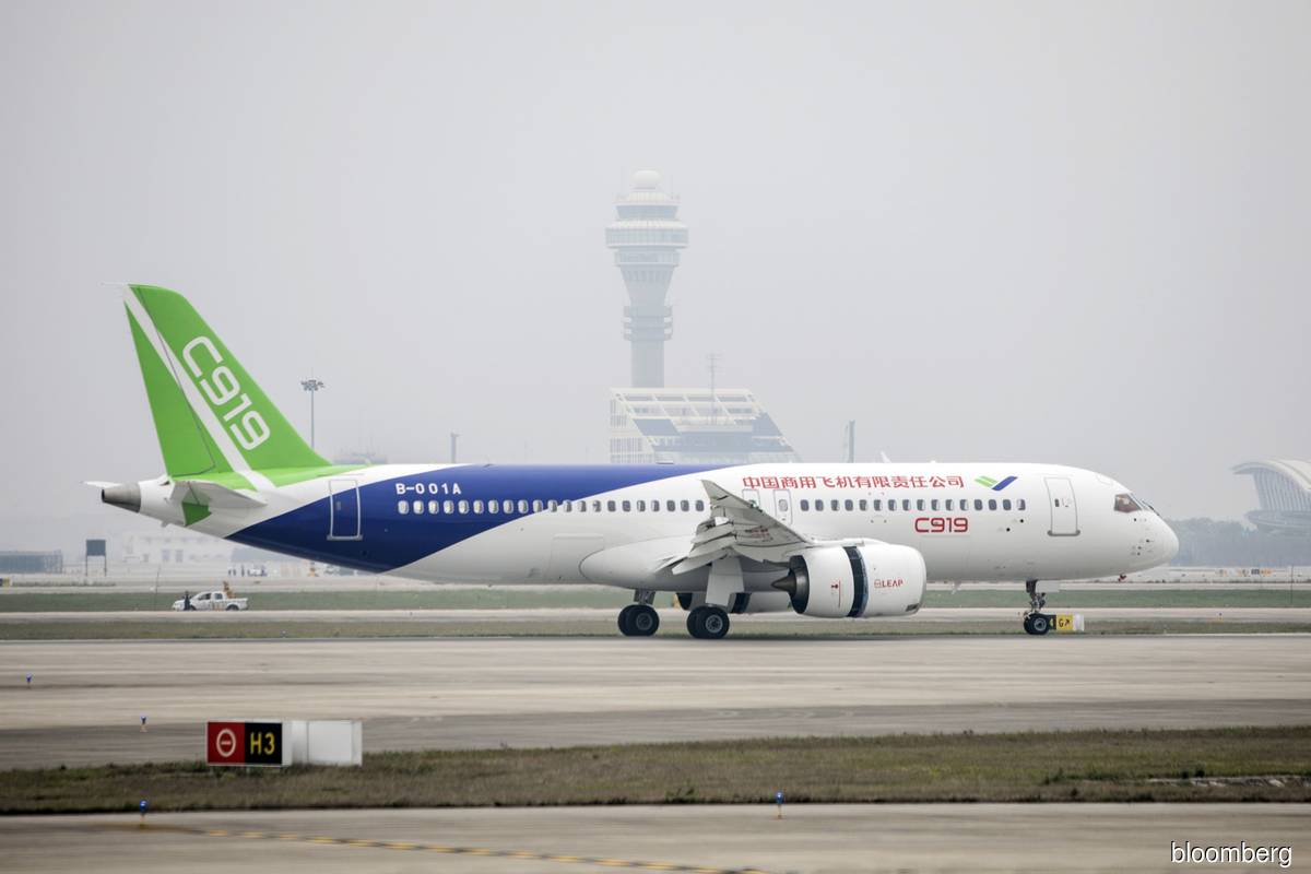 China delivers first home-grown plane to take on Boeing, Airbus