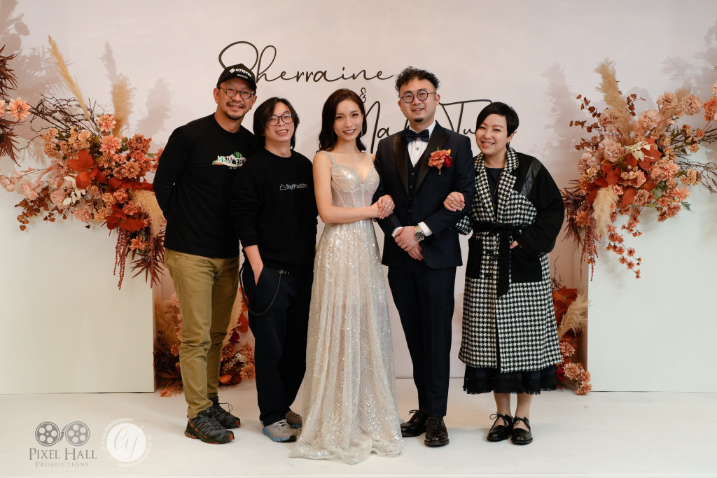 麦沛东与相恋五年圈外女友结婚 宣读誓词夫妻连番感动落泪