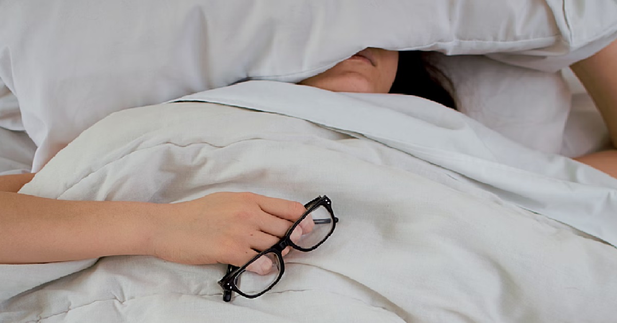 GIRL DOESN’T KNOW HOW TO THANK BF AFTER SHE VOMITED ON HIS FLOOR AT 2AM