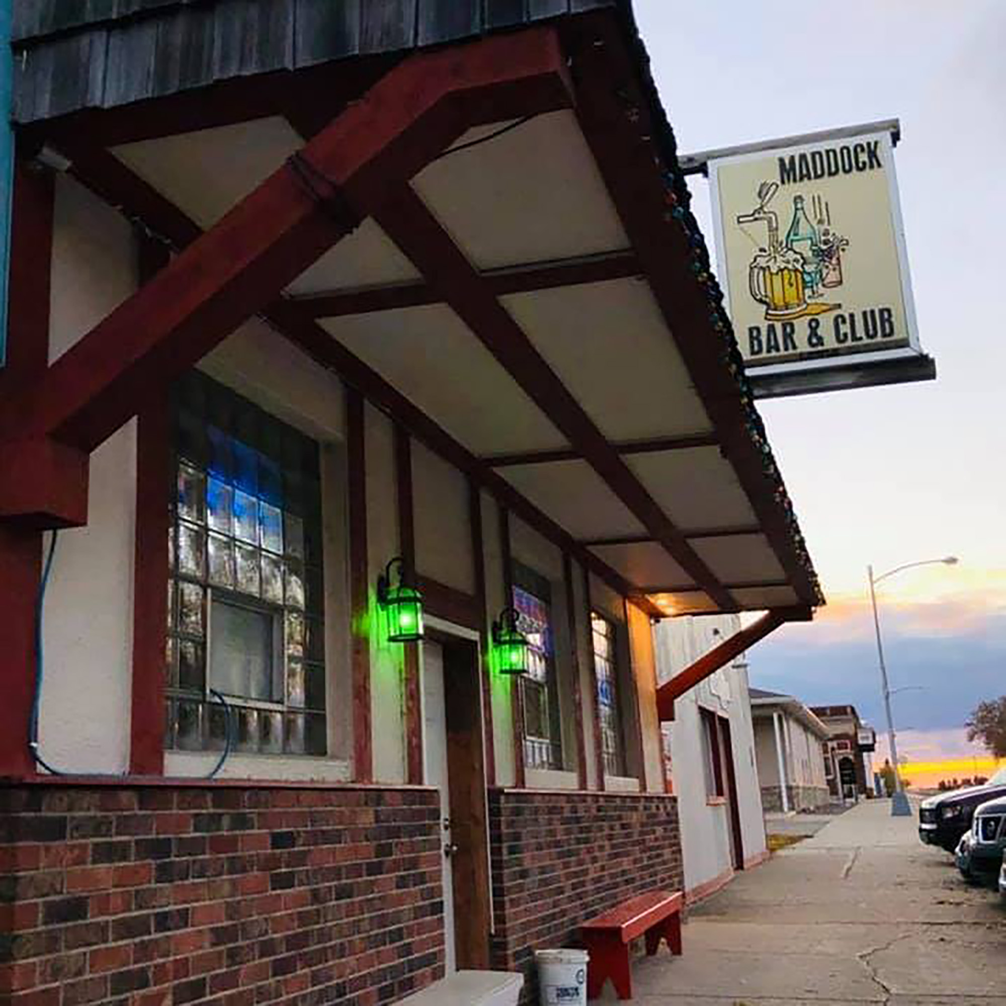 This is what happens if you bring a raccoon into a bar in North Dakota