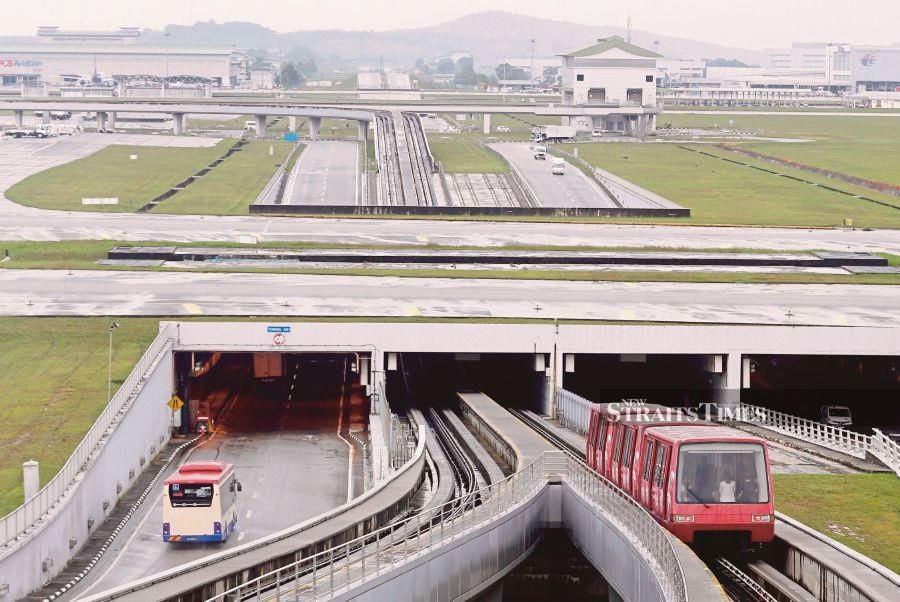 Limited aerotrain sees more shuttle buses press into service at KLIA