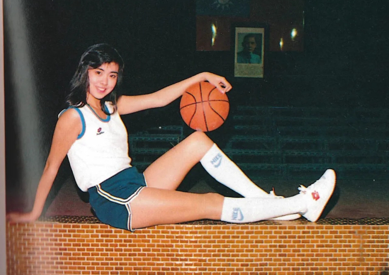 Slam Dunk's Akagi Haruko in real life: Teenage photos of Joey Wong playing basketball leave fans in awe