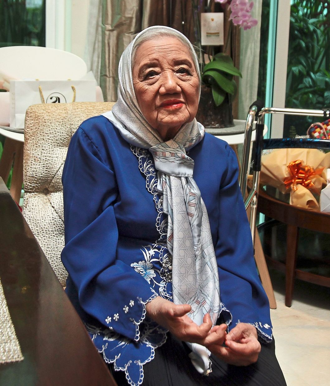 Chef Wan bids mother final farewell