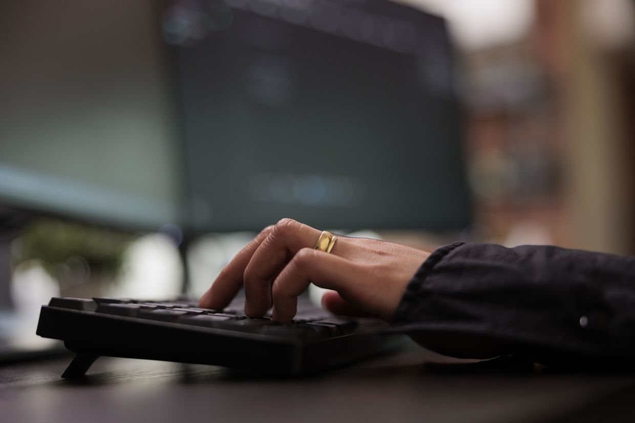 Job vacancies advertised online surged 23.5% in second quarter of 2023