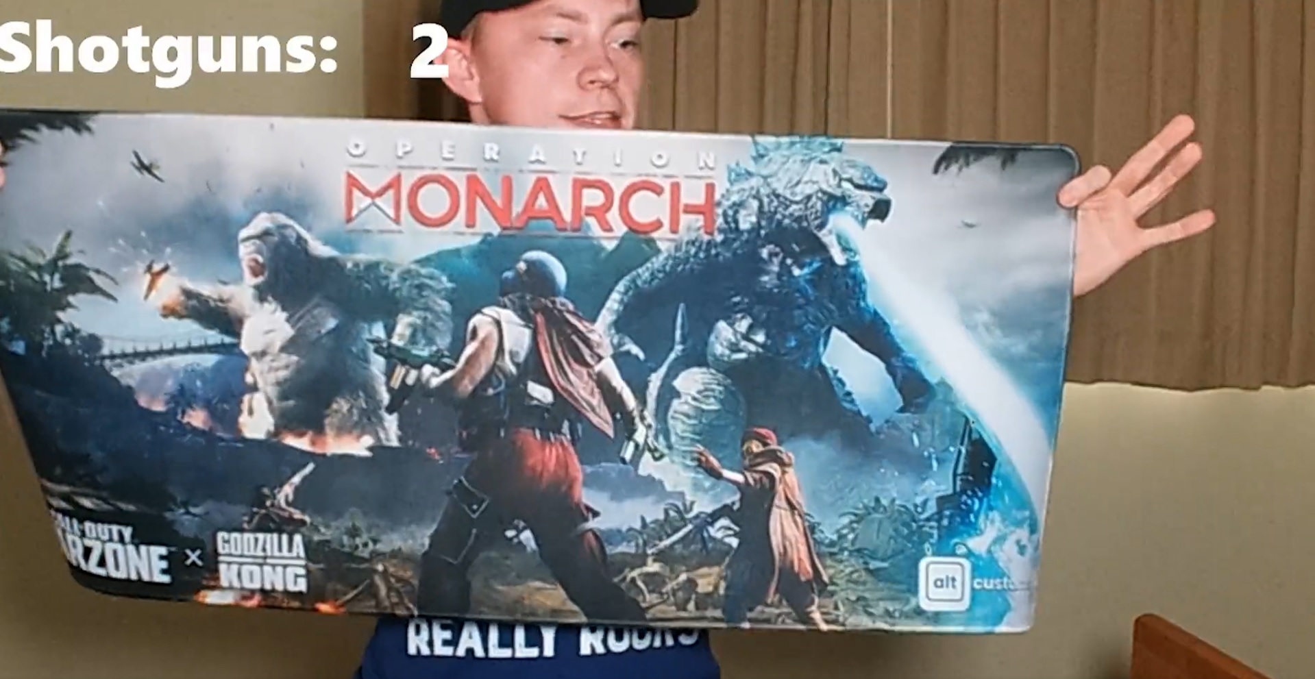 Call Of Duty Twitch streamer who broke his knee gets care package from Activision