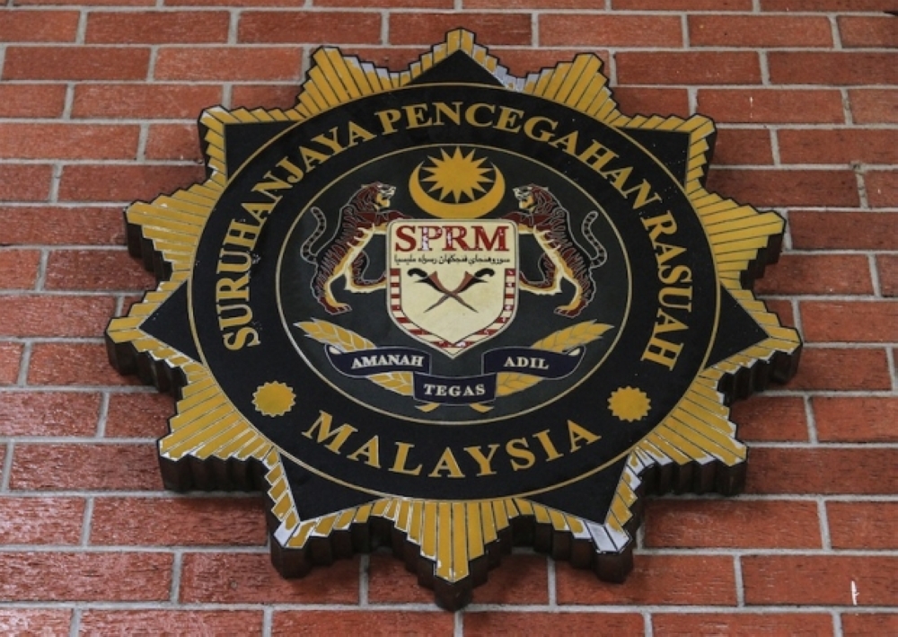 MACC detains Armed Forces director in Negeri Sembilan over alleged RM28,000 kickbacks from contractors